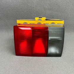 Piloto trasero izquierdo...