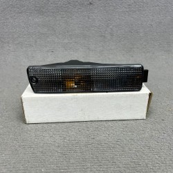 Intermitente derecho negro...