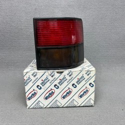 Piloto trasero derecho...