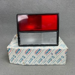 Piloto trasero derecho...