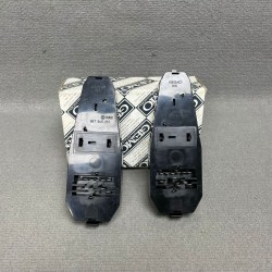 Portalámaparas traseros...