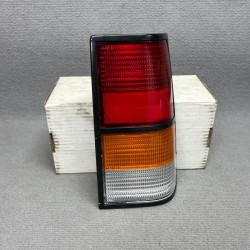 Piloto trasero derecho OPEL...