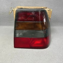 Piloto trasero derecho SAAB...