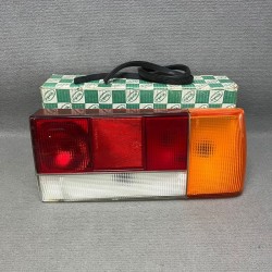 Piloto trasero derecho...