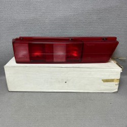 Piloto trasero izquierdo...